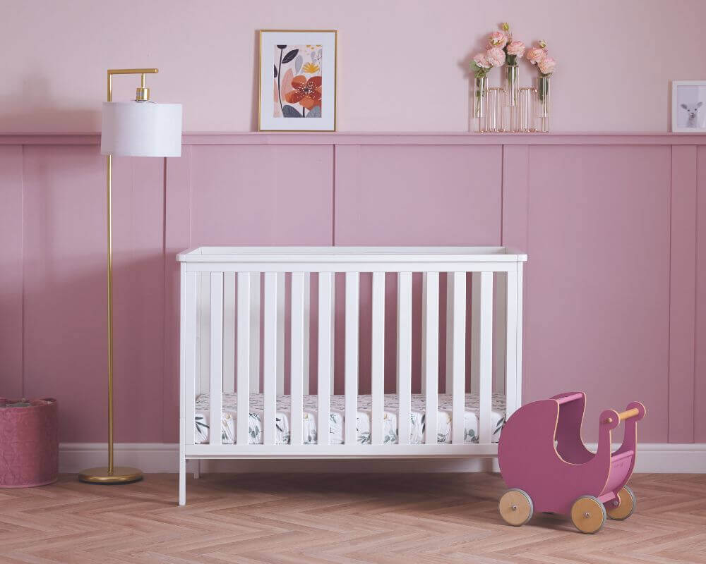 Obaby White Evie Mini Cot Bed - Bedroom View