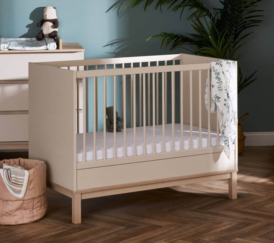 Obaby Astrid Mini Cot Bed