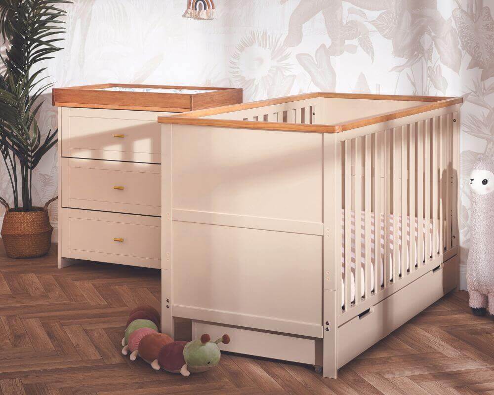 Obaby Cashmere Evie Cot Bed 2 Piece Set - Bedroom View