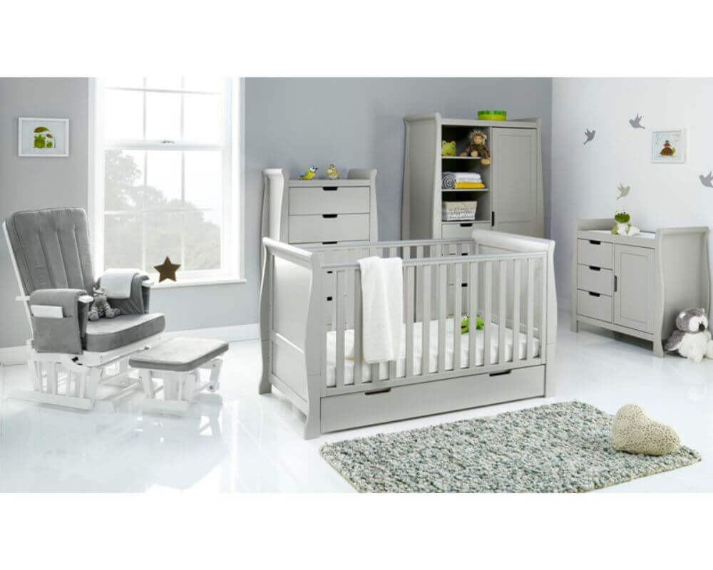 Obaby Stamford Classic 5 Piece Cot Bed Room Set